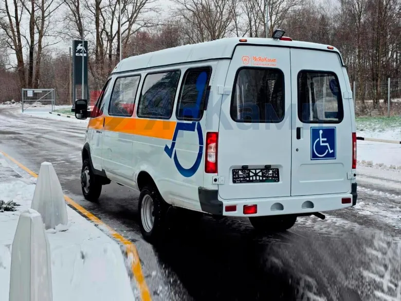 Дилерский центр «ЯрКамп-К» отгрузил два специализированных автобуса ИАЦ‑1767МZ